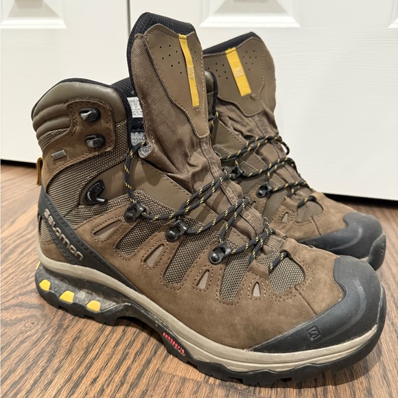 Salomon Men's Quest 4D Gore-Tex Hiking Boots - Picture 1 of 9
